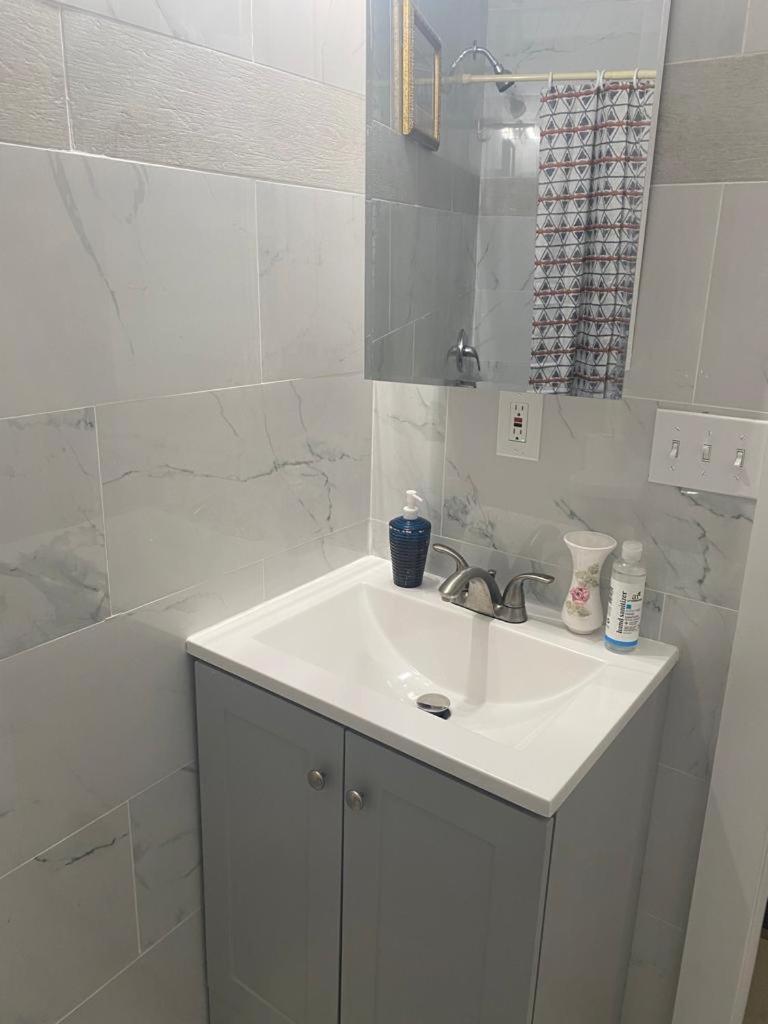 Stylish Room 8Mins To Newark Airport Exterior foto